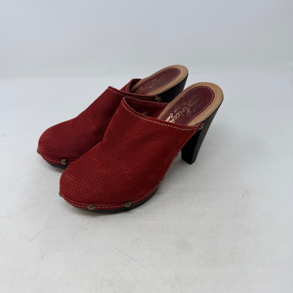 Sbicca Vintage Collection Clogs Red Size 8M Suede Studded Boho Mules